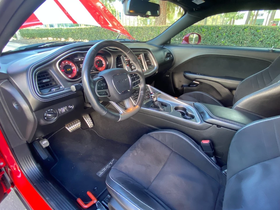 2022 Dodge Challenger SRT Hellcat 3rd Gen - Image 17 of 19