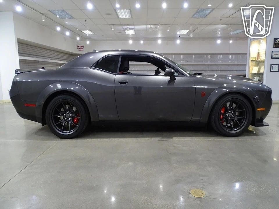2022 Dodge Challenger SRT Hellcat 3rd Gen - Image 20 of 21