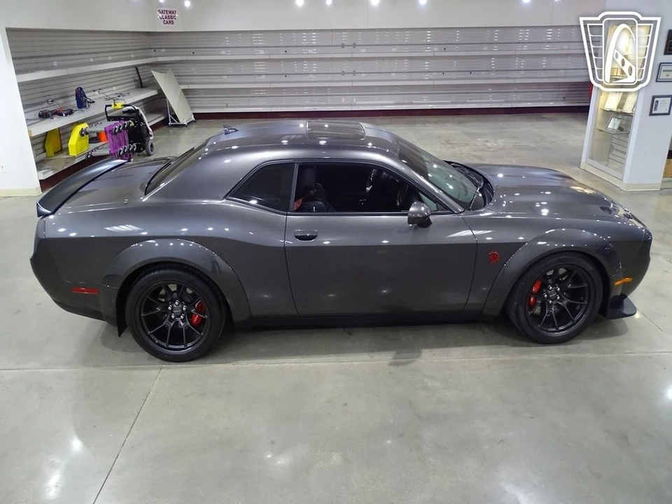 2022 Dodge Challenger SRT Hellcat 3rd Gen - Image 19 of 21