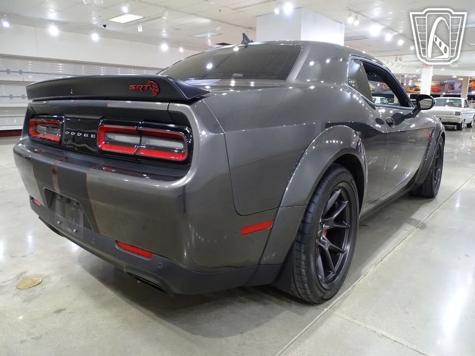 2022 Dodge Challenger SRT Hellcat 3rd Gen - Image 17 of 21