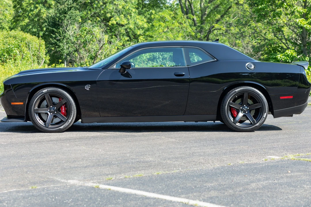 2022 Dodge Challenger SRT Hellcat 3rd Gen - Image 8 of 31