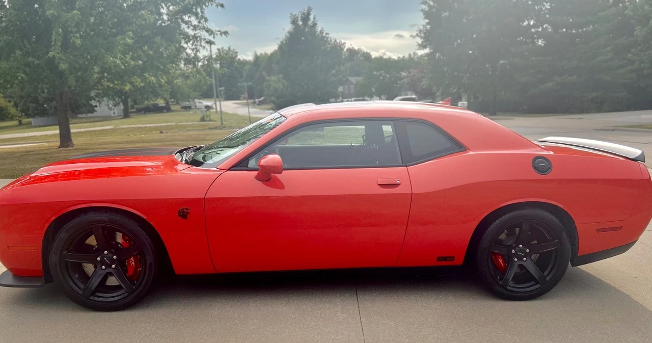 2022 Dodge Challenger SRT Hellcat 3rd Gen - Image 3 of 31