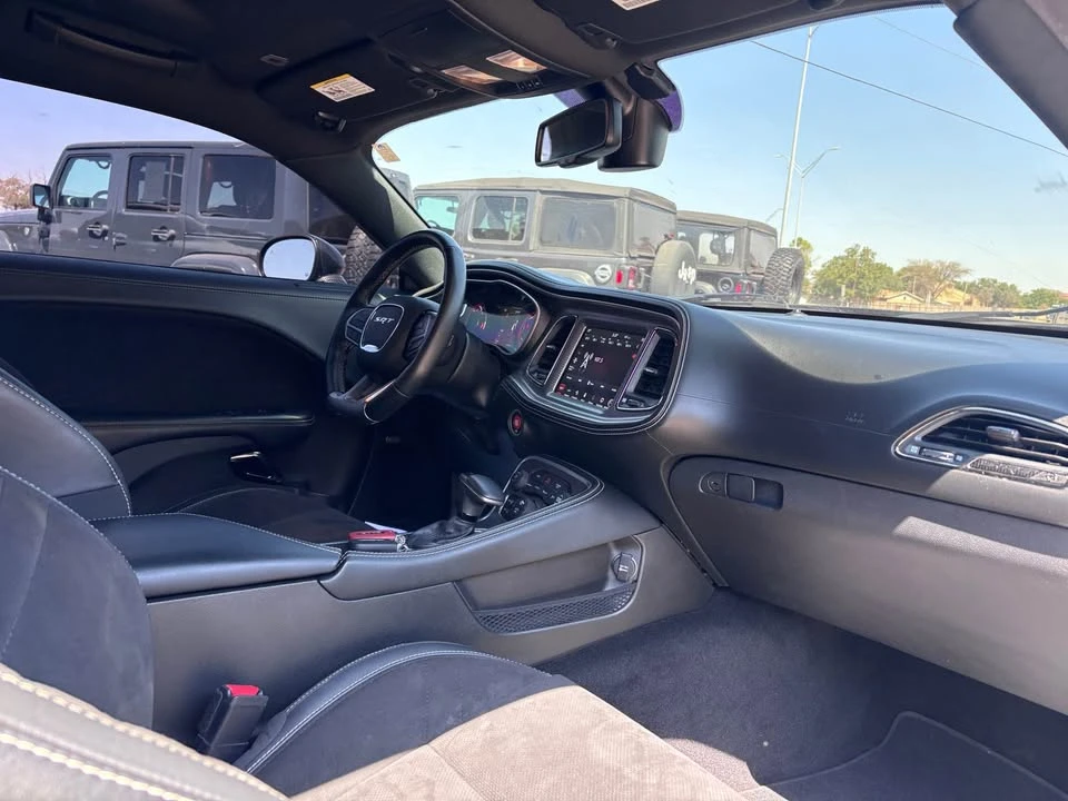2022 Dodge Challenger SRT Hellcat 3rd Gen - Image 17 of 20