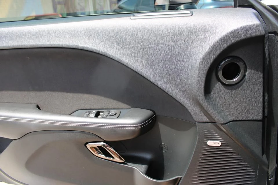 2022 Dodge Challenger SRT Hellcat 3rd Gen - Image 17 of 20