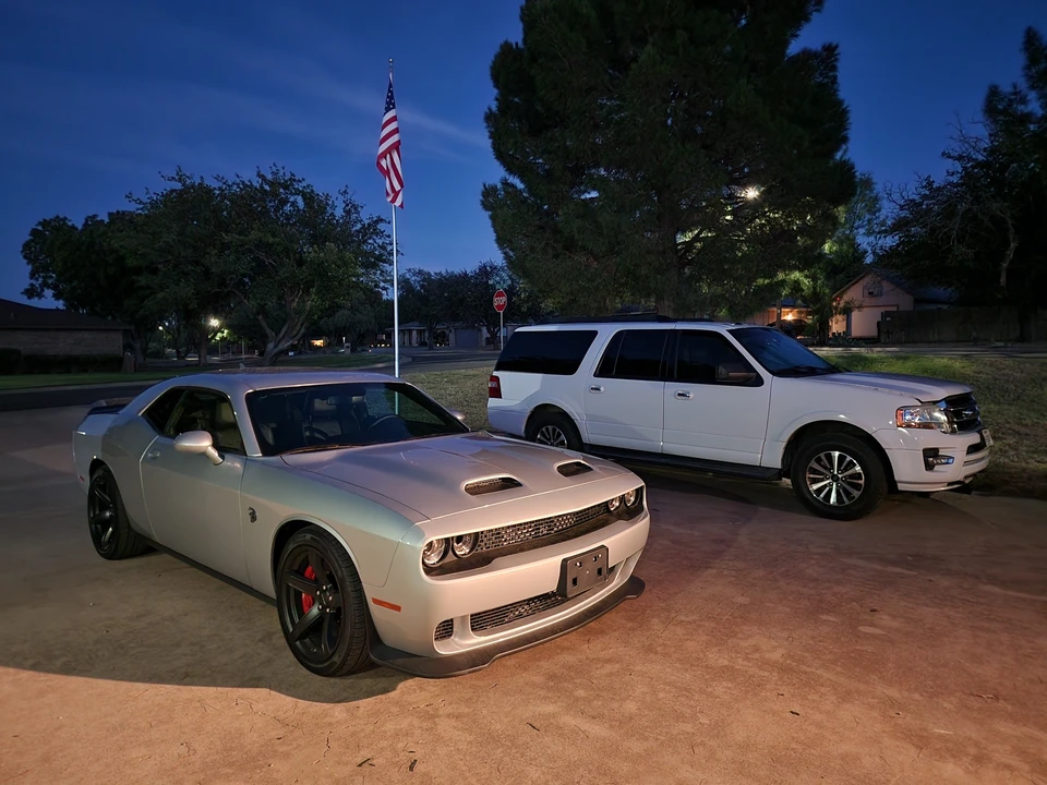 2022 Dodge Challenger SRT Hellcat 3rd Gen - Image 4 of 31