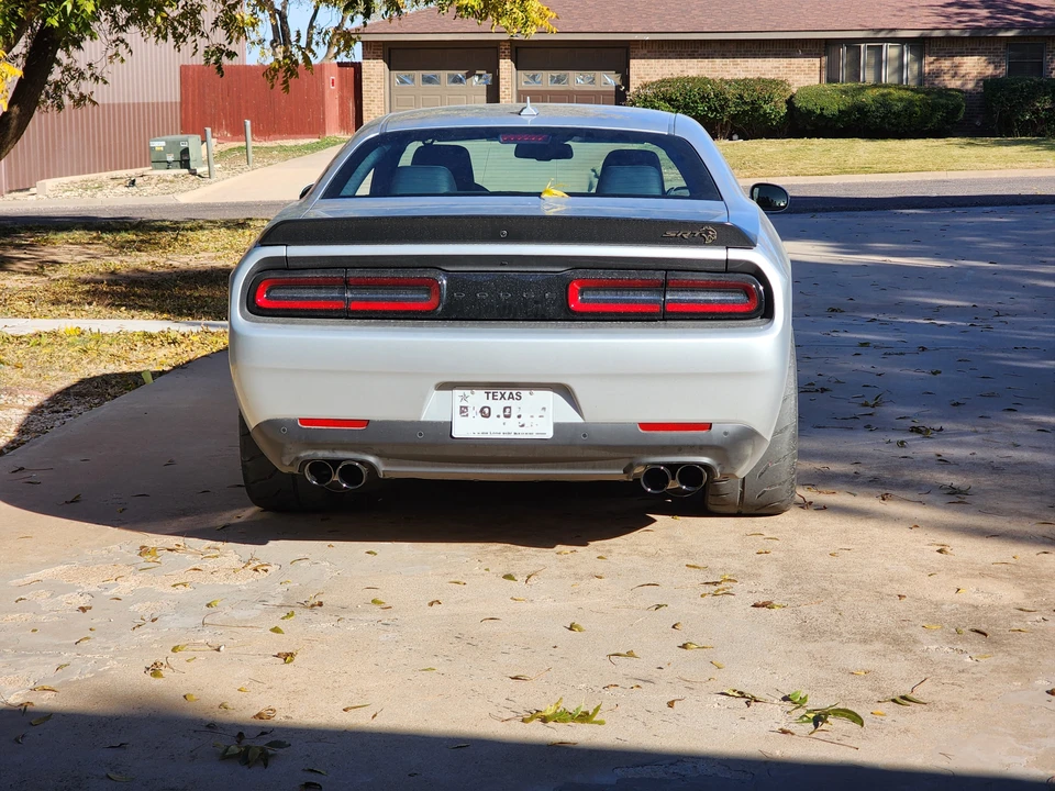 2022 Dodge Challenger SRT Hellcat 3rd Gen - Image 9 of 31