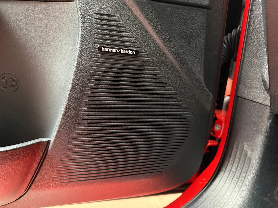 2022 Dodge Challenger SRT Hellcat 3rd Gen - Image 4 of 31