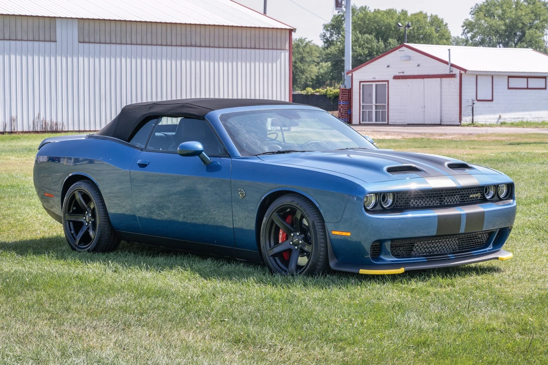 2022 Dodge Challenger SRT Hellcat 3rd Gen - Image 8 of 31