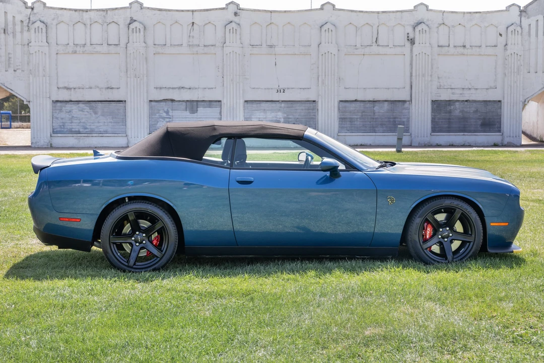 2022 Dodge Challenger SRT Hellcat 3rd Gen - Image 7 of 31