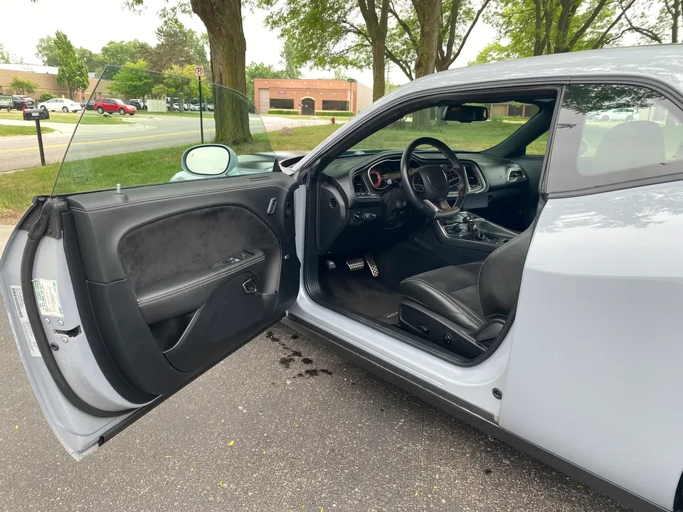2022 Dodge Challenger SRT Hellcat 3rd Gen - Image 12 of 16