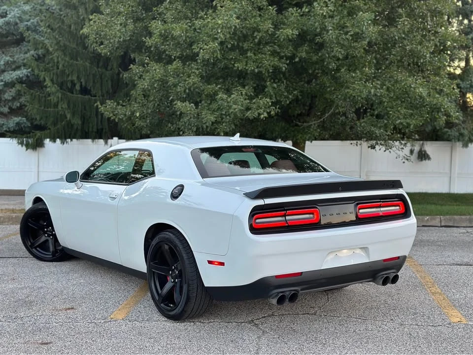 2022 Dodge Challenger SRT Hellcat 3rd Gen - Image 17 of 20