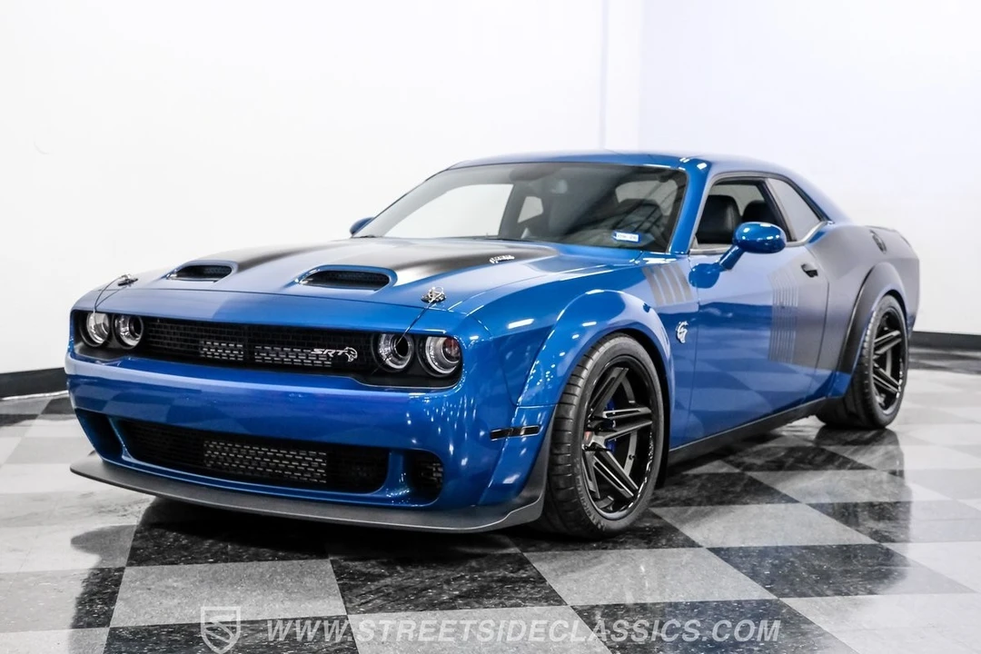 2022 Dodge Challenger SRT Hellcat 3rd Gen - Image 17 of 21