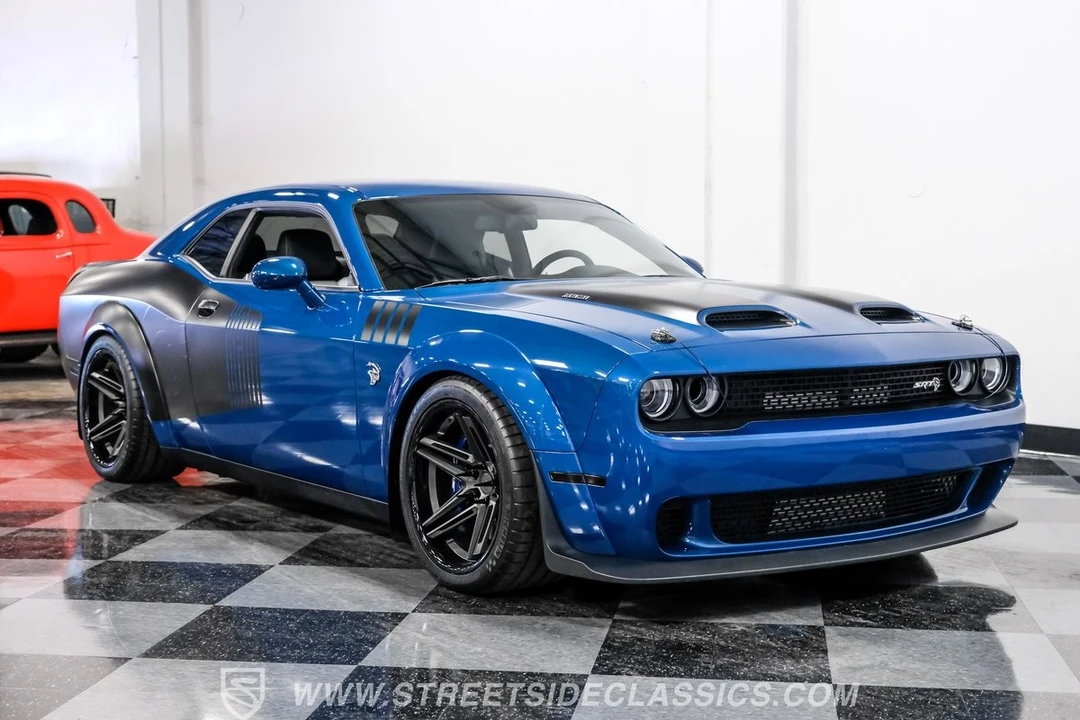 2022 Dodge Challenger SRT Hellcat 3rd Gen - Image 14 of 21