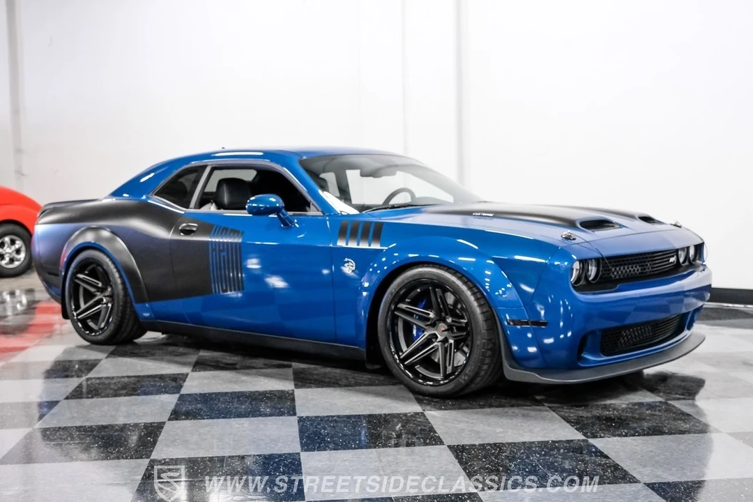 2022 Dodge Challenger SRT Hellcat 3rd Gen - Image 13 of 21