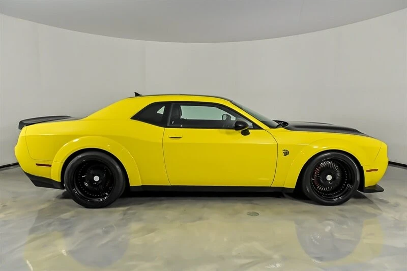 2022 Dodge Challenger SRT Hellcat 3rd Gen - Image 11 of 31