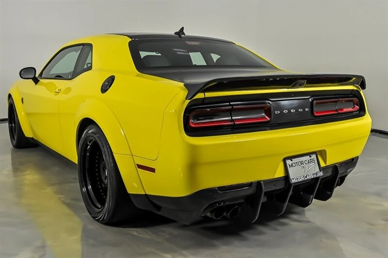 2022 Dodge Challenger SRT Hellcat 3rd Gen - Image 8 of 31