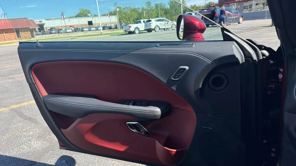 2022 Dodge Challenger SRT Hellcat 3rd Gen - Image 9 of 14