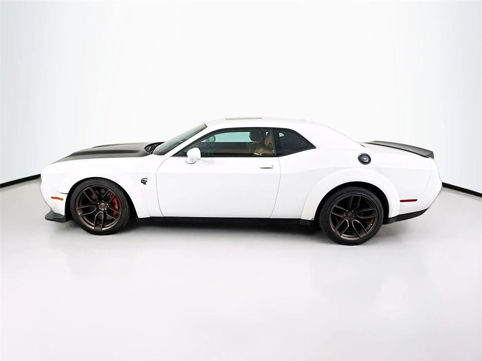 2022 Dodge Challenger SRT Hellcat 3rd Gen - Image 14 of 19