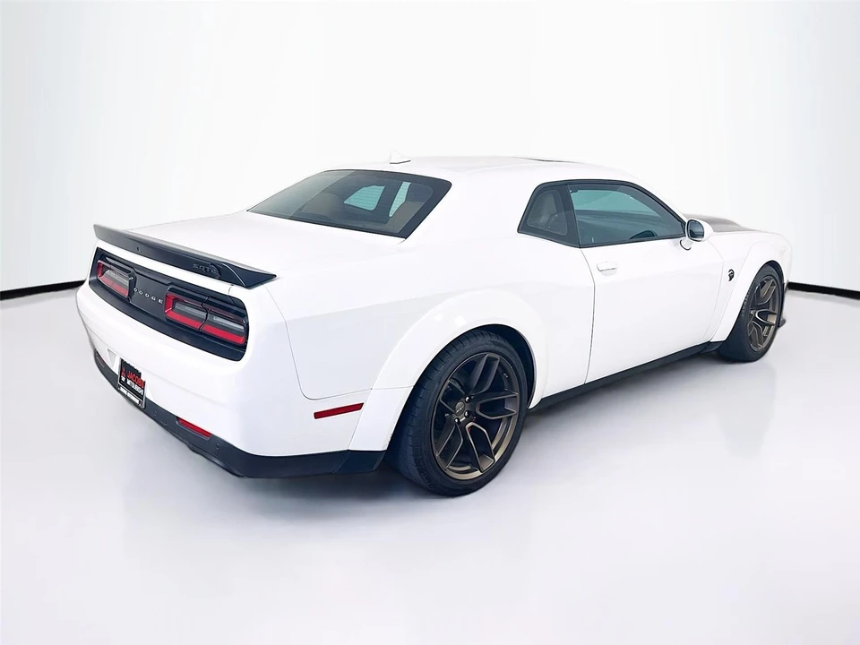 2022 Dodge Challenger SRT Hellcat 3rd Gen - Image 18 of 19