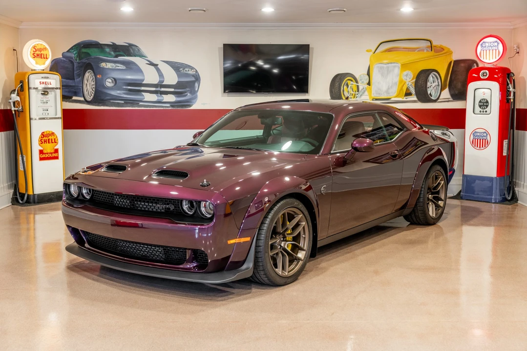 2022 Dodge Challenger SRT Hellcat 3rd Gen - Image 4 of 31
