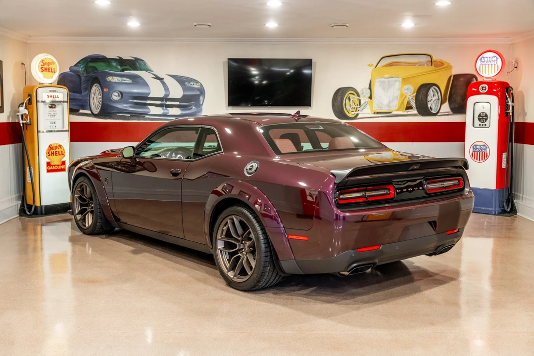 2022 Dodge Challenger SRT Hellcat 3rd Gen - Image 8 of 31