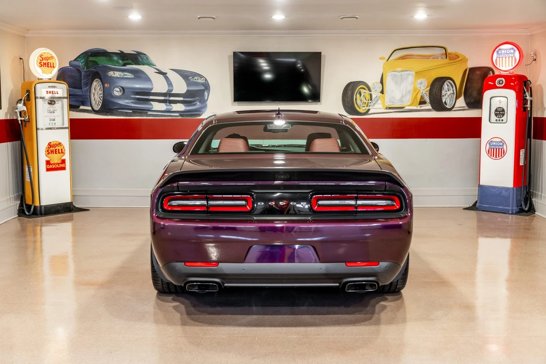 2022 Dodge Challenger SRT Hellcat 3rd Gen - Image 9 of 31