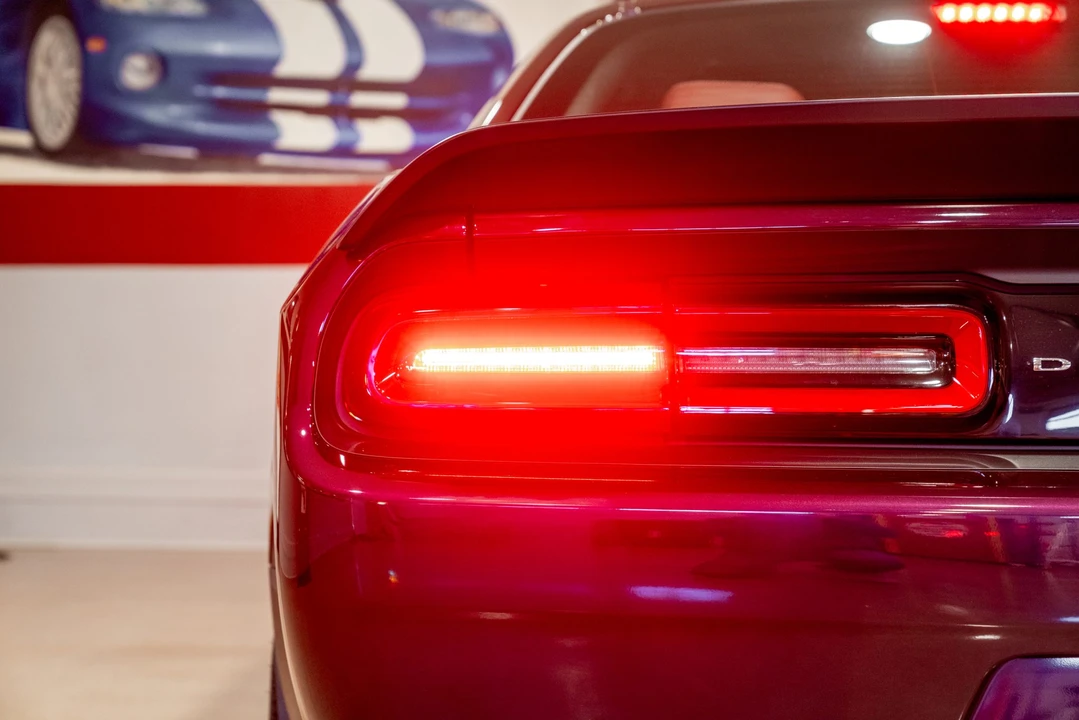 2022 Dodge Challenger SRT Hellcat 3rd Gen - Image 18 of 31