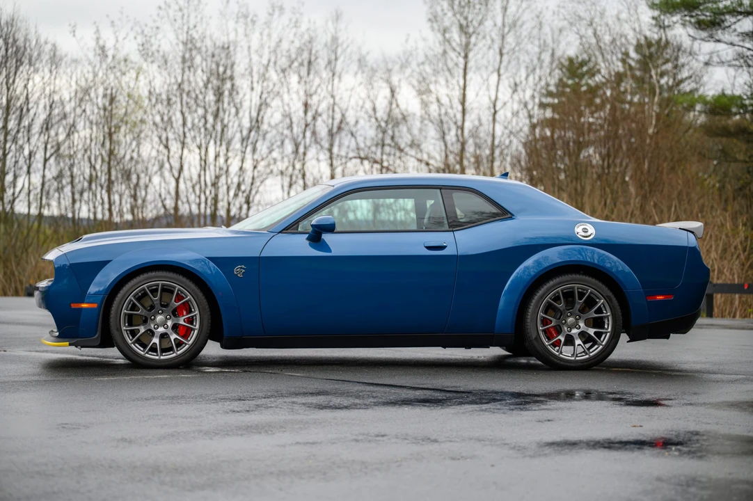 2022 Dodge Challenger SRT Hellcat 3rd Gen - Image 16 of 31