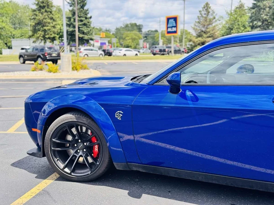 2022 Dodge Challenger SRT Hellcat 3rd Gen - Image 7 of 18