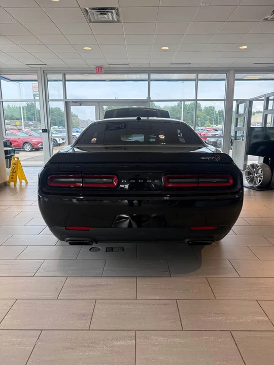 2022 Dodge Challenger SRT Hellcat 3rd Gen - Image 5 of 10