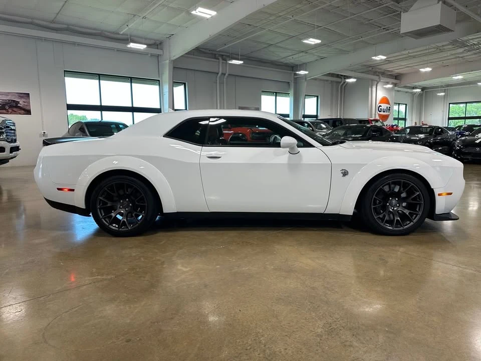 2022 Dodge Challenger SRT Hellcat 3rd Gen - Image 9 of 20