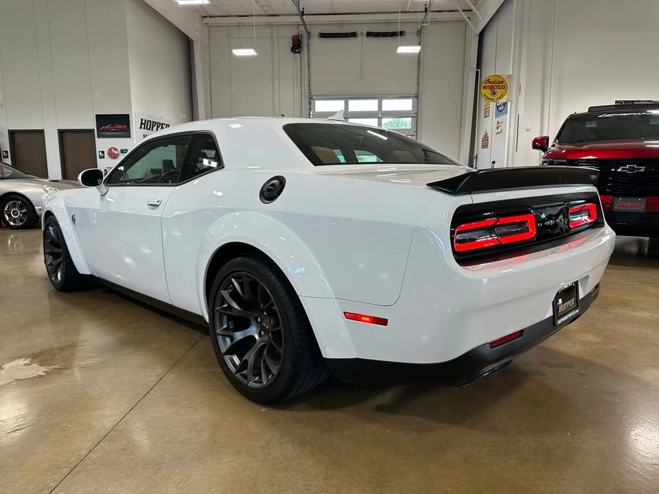 2022 Dodge Challenger SRT Hellcat 3rd Gen - Image 4 of 20