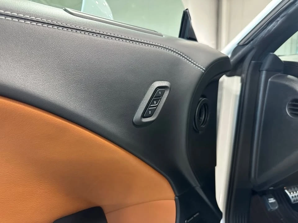 2022 Dodge Challenger SRT Hellcat 3rd Gen - Image 14 of 20