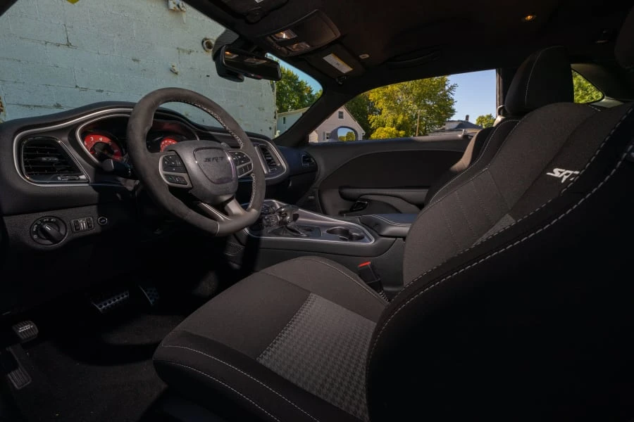 2022 Dodge Challenger SRT Hellcat 3rd Gen - Image 29 of 31