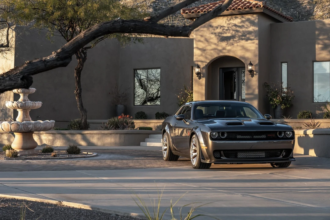 2022 Dodge Challenger SRT Hellcat 3rd Gen - Image 4 of 31