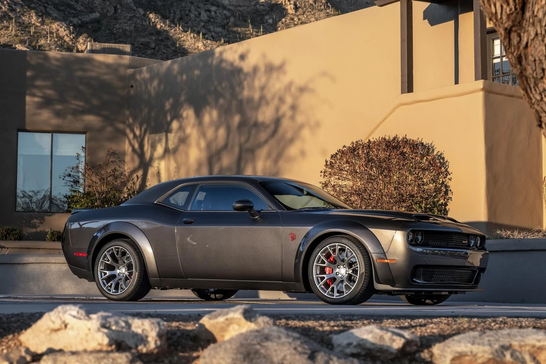 2022 Dodge Challenger SRT Hellcat 3rd Gen - Image 9 of 31