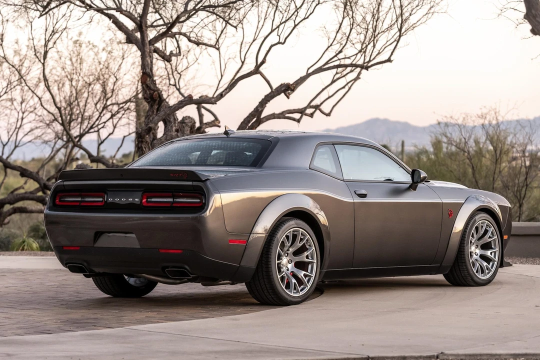 2022 Dodge Challenger SRT Hellcat 3rd Gen - Image 13 of 31