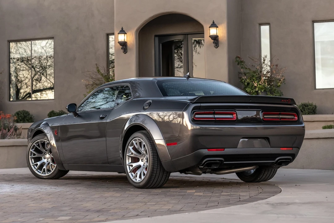 2022 Dodge Challenger SRT Hellcat 3rd Gen - Image 19 of 31