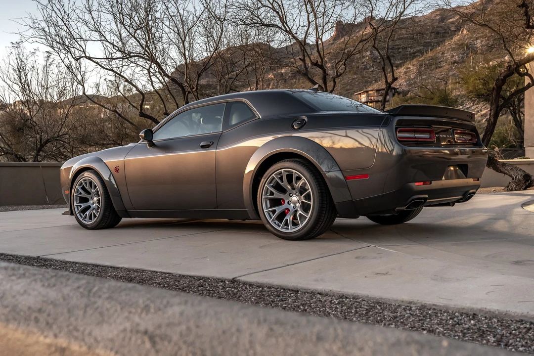2022 Dodge Challenger SRT Hellcat 3rd Gen - Image 22 of 31