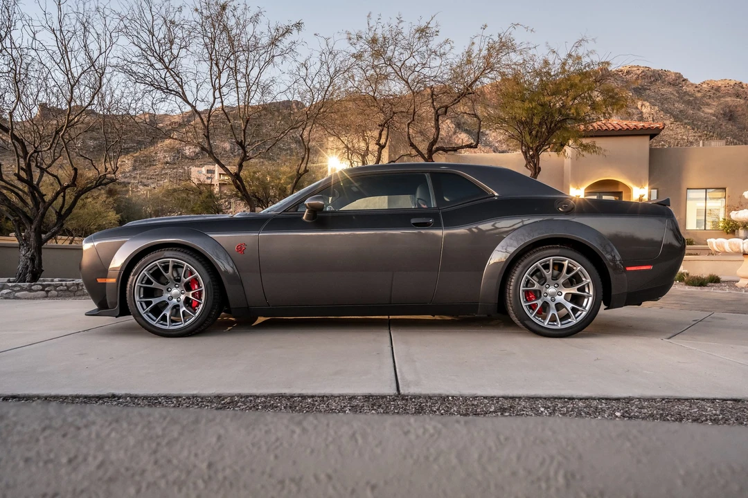 2022 Dodge Challenger SRT Hellcat 3rd Gen - Image 23 of 31