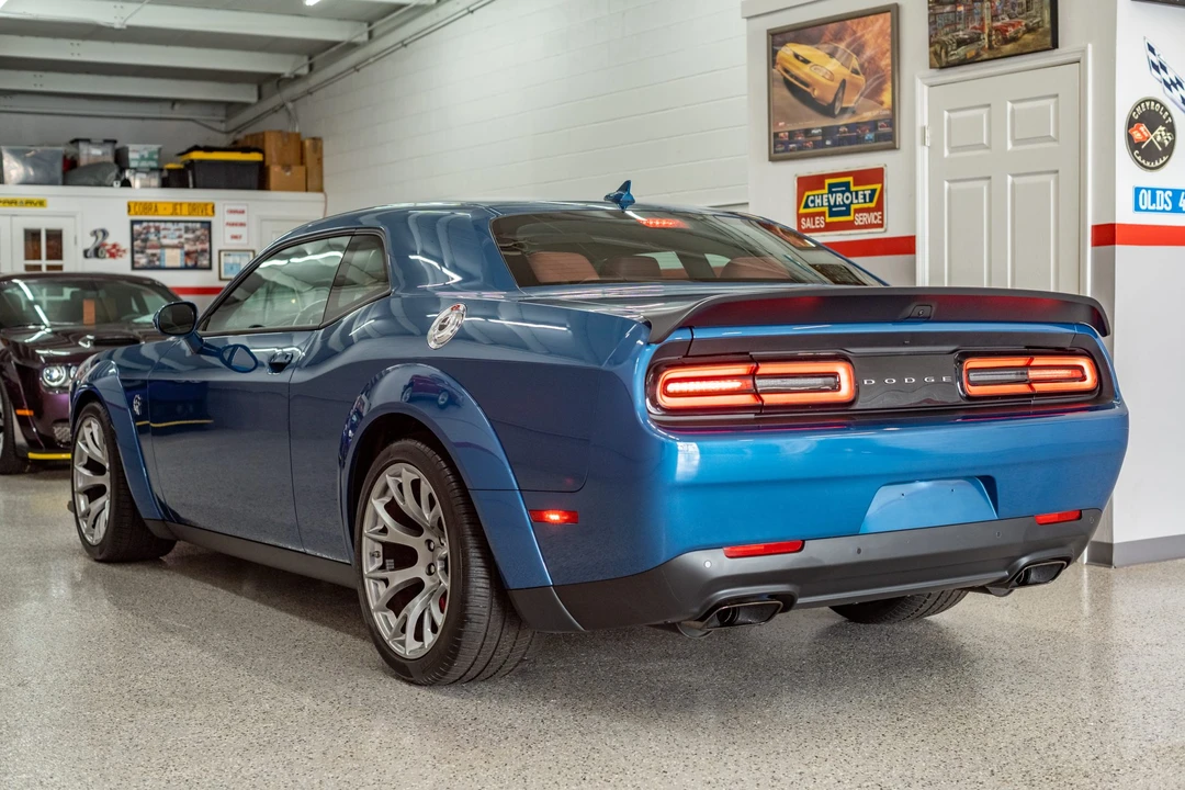 2022 Dodge Challenger SRT Hellcat 3rd Gen - Image 8 of 31