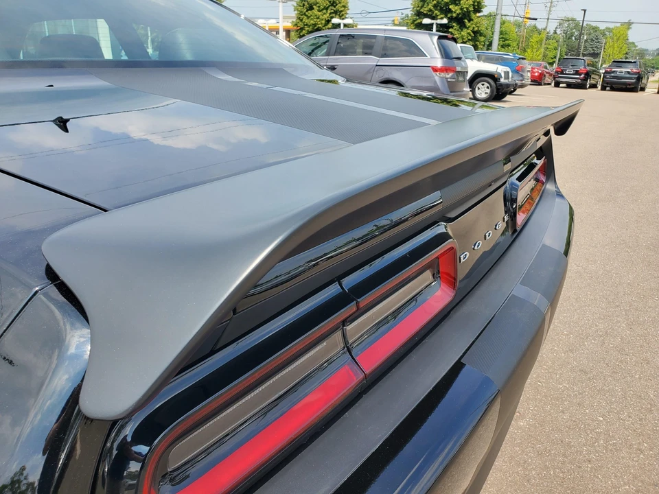 2022 Dodge Challenger SRT Hellcat 3rd Gen - Image 29 of 31