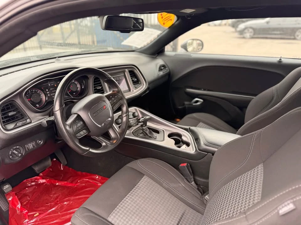 2022 Dodge Challenger 3rd Gen - Image 5 of 10