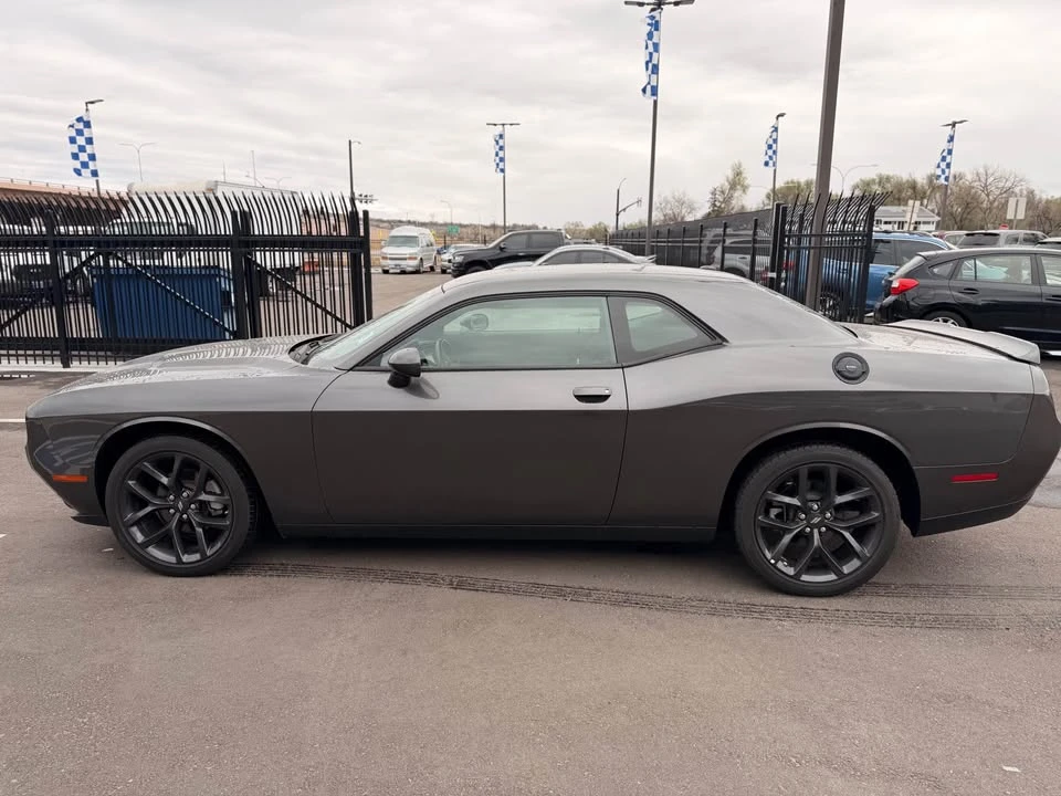 2022 Dodge Challenger 3rd Gen - Image 6 of 10
