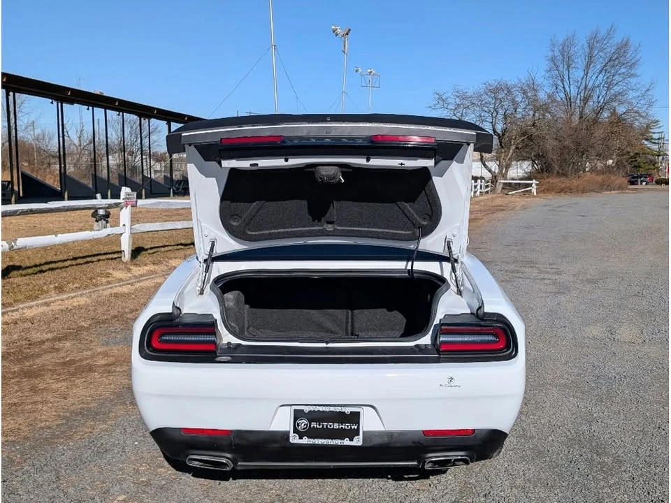 2022 Dodge Challenger 3rd Gen - Image 11 of 20