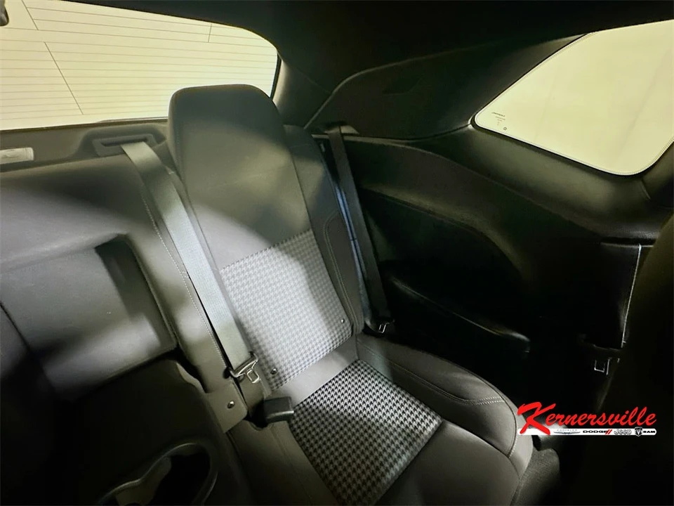 2022 Dodge Challenger 3rd Gen - Image 14 of 21