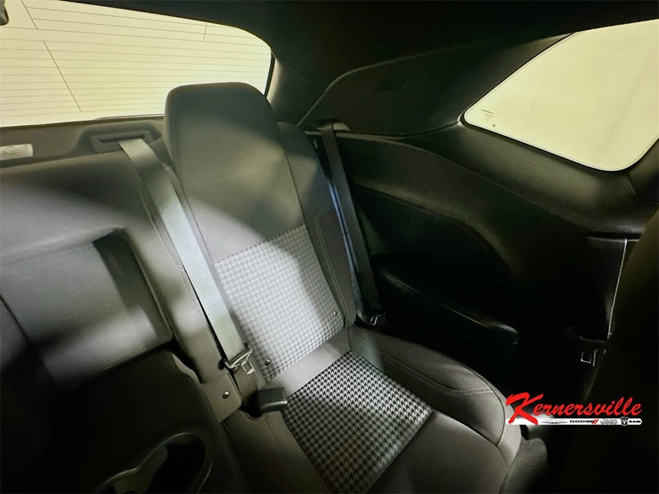 2022 Dodge Challenger 3rd Gen - Image 14 of 21