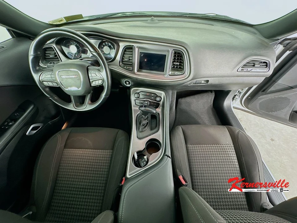 2022 Dodge Challenger 3rd Gen - Image 10 of 24