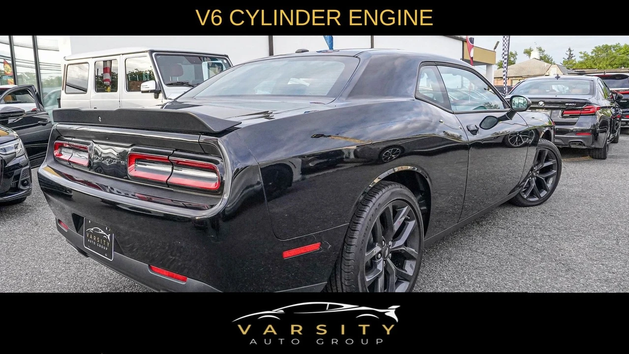 2022 Dodge Challenger 3rd Gen - Image 6 of 12