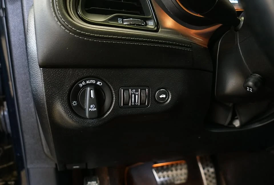 2022 Dodge Challenger 3rd Gen - Image 14 of 16